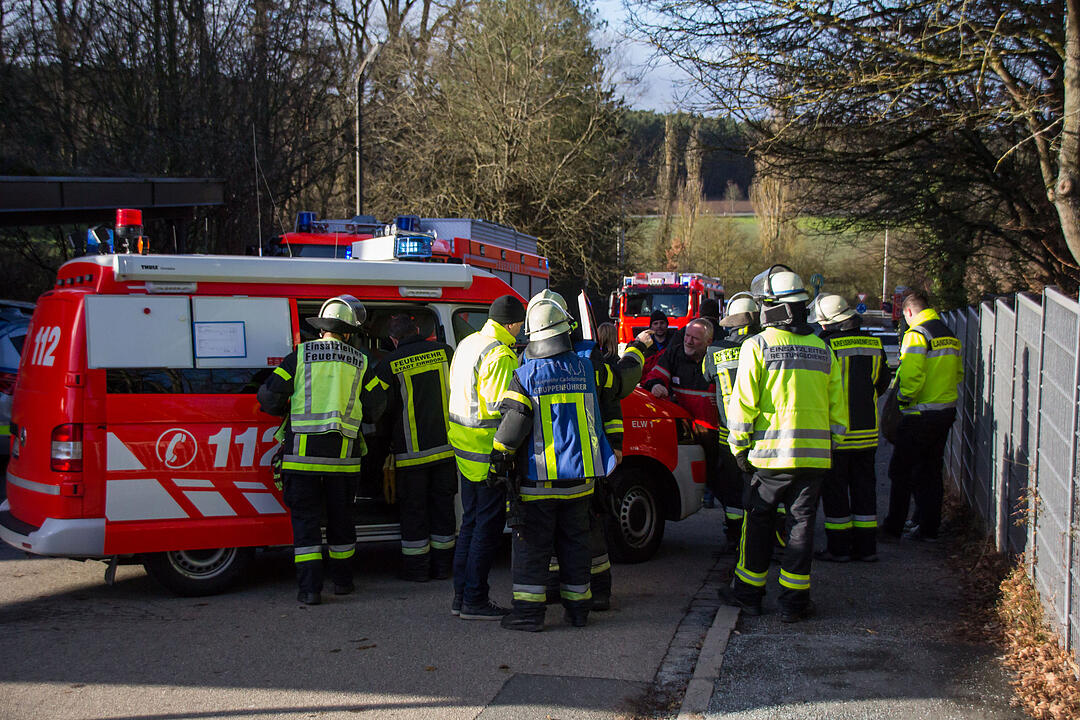 Gasaustritt im Kindergarten: Kompletter Ortskern von Zirndorf-Weiherhof gesperrt