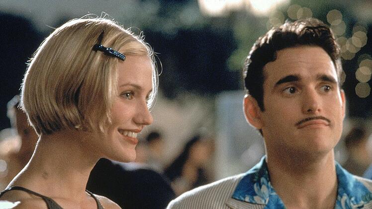 Auch Privatdetektiv Healy (Matt Dillon) hat es auf die h&uuml;bsche Mary abgesehen. Was sein Kunde wohl dazu sagen wird?