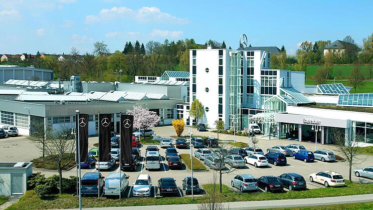 Zum bereits zweiten Mal findet dieses Jahr wieder die 24. "Traut Euch!"-Hochzeitsmesse im Mercedes Autohaus Bender in Coburg statt.   Fotos: PR
