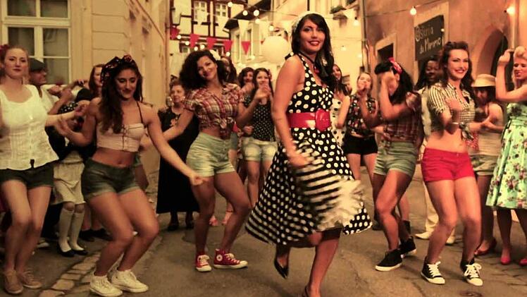 Auch das Warner-Music-Video zu Vito Lavitas Sommerhit "Danzare" entstand in Bamberg, zu sehen bei youtube.