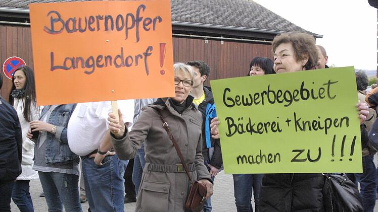 Bürger-Protest gegen das Gewerbegebiet. Foto: Winfried Ehling