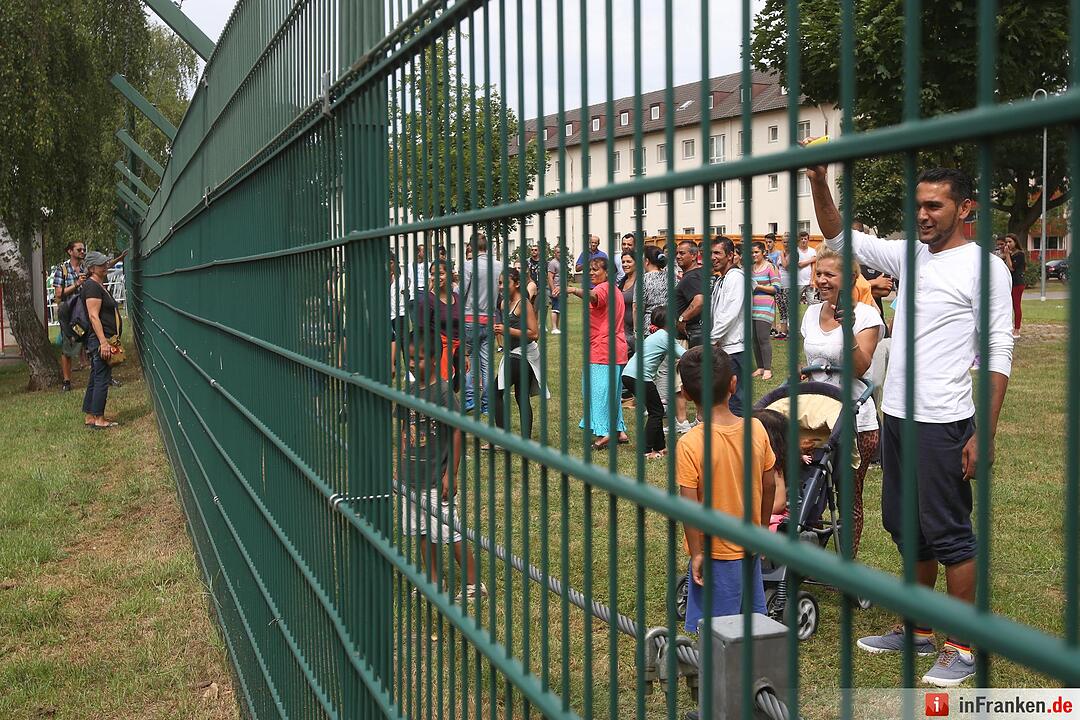 Protestkundgebung vor Bamberger Fluechtlingsheim