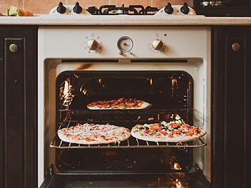 Pizza, Backofen, Tiefkühlpizza, Fertigpizza, Aufbacken