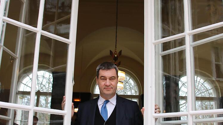 Der bayerische Finanzminister Markus Söder äußerte sich gestern im Vorfeld des Neujahrsempfangs in einem Interview mit der Saale-Zeitung zu Kurhausbad, Kurtheater, der Ausschreibung für das Steigenberger-Gelände und viele weitere Bad Kissinger Themen.Ralf Ruppert