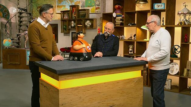 Horst Lichter (Mitte) freute sich in der Dienstagsausgabe der ZDF-Trödelshow "Bares für Rares", als er den freundlichen LKW-Fahrer erkannte: "Das ist 'Brummi'!"