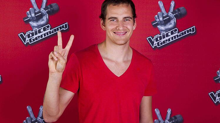 Der 26-jährige Michael Lane aus dem kleinen Dorfhaus bei Weißenohe macht mit   bei der TV-Casting-Show "The Voice of Germany". Am Freitagabend sang er den Song "Lego House" von Ed Sheeran.  Foto: SAT.1/ProSieben/Richard Hübner