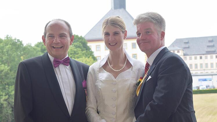 Die standesamtliche Trauung hatte  Gothas Oberbürgermeister Knut Kreuch vorgenommen.Daniela Pondelicek