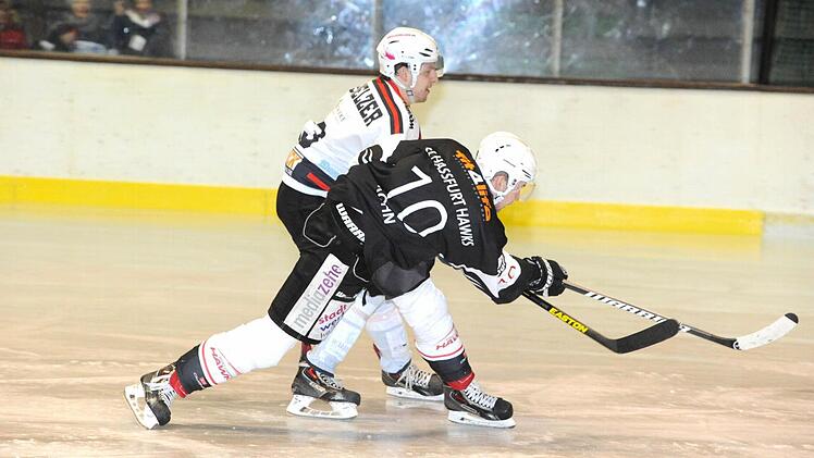 Derbyzeit: Szene aus dem Spiel der Kissinger Wölfe gegen den ESC Haßfurt. Foto: Hopf