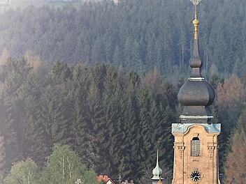 Blick auf Basilika und Kloster Foto: Klaus-Peter Wulf