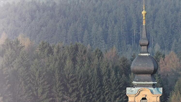 Blick auf Basilika und Kloster Foto: Klaus-Peter Wulf