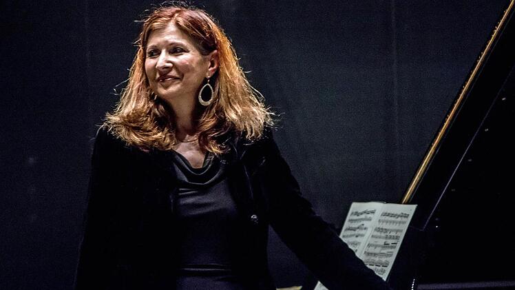 Die Pianistin Monica Gutman gastierte auf Einladung der "Gesellschaft der Musikfreunde" in Coburg. Foto: Jochen Berger