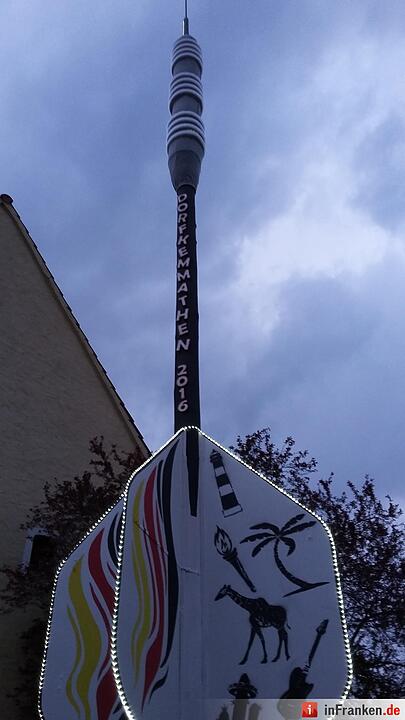 Maibaum in Dorfkemmathen: So entstand der Dartpfeil
