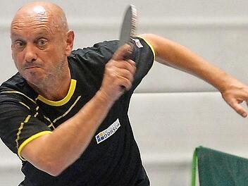 Igor Ondrejicka und die erste Herrenmannschaft des SC Adelsdorf gehen in der 1. Bezirksliga an den Start, die nach der Strukturreform in Landesliga umbenannt werden wird. Foto: Picturedreams/Archiv