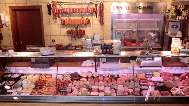 Hof: "Olli's Wurschtl&auml;dla" schlie&szlig;t nach 13 Jahren - Inhaber r&auml;umt mit Ger&uuml;chten auf