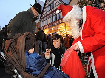 Eigentlich eine angenehme Aufgabe: Kinder und Müttern eine Freude machen, wofür es auch noch Geld gibt, doch Eberns Tourismus- und Werbegemeinschaft sucht händeringend einen Bewerber, der am 30. November ins Kostüm schlüpft.