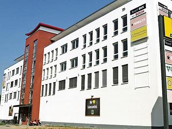 Das neue Geschäftshaus an der Starkenfeldstraße Foto: Matthioas Hoch