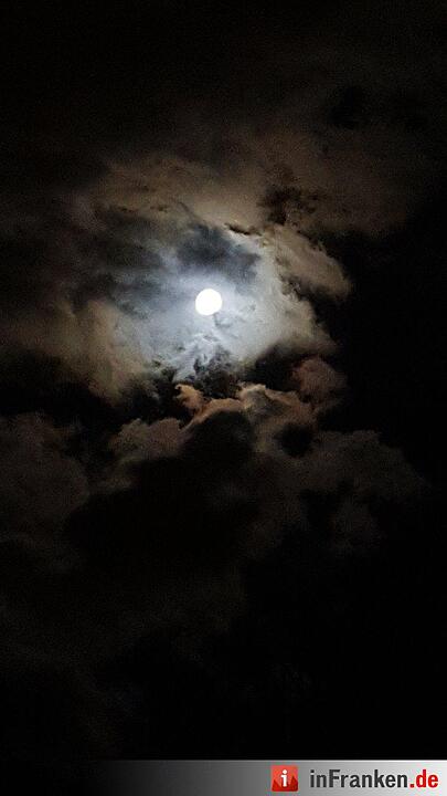 Leserfotos: Blutmond über Franken