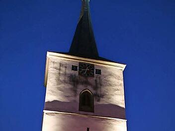 Die Schlüsselfelder Pfarrkirche St. Johannes der Täufer illuminiertFotos: Evi Seeger