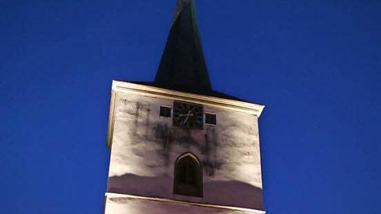 Die Schlüsselfelder Pfarrkirche St. Johannes der Täufer illuminiertFotos: Evi Seeger