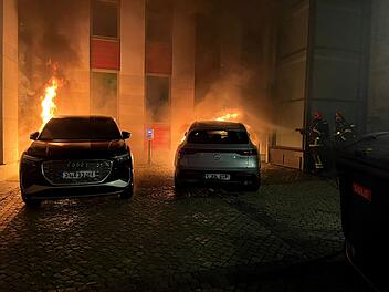 Coburg: Auto von OB angez&uuml;ndet - Ermittlungen zu Brandstiftung am Rathaus abgeschlossen