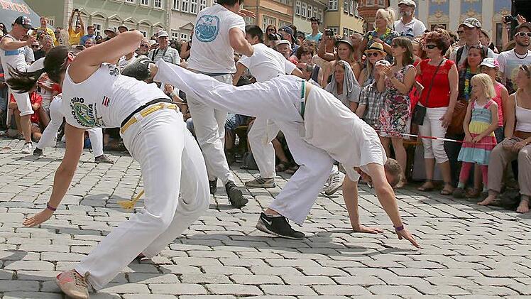 Impressionen vom Samba-Umzug 2015. Foto: Albert Höchstädter