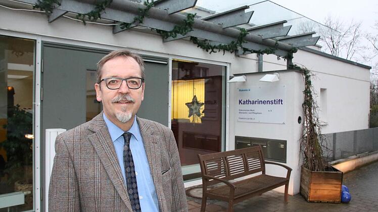 Anfang Januar kündigte Pfarrer Jochen Keßler-Rosa, Vorstand des Diakonischen Werkes Schweinfurt, die Schließung des Pflegeheimes Katharinenstift an, rund einen Monat später ist mittlerweile für alle 26 Bewohner ein neuer Pflegeplatz gefunden, die Einrichtung ist geschlossen. Fotos: Ralf Ruppert