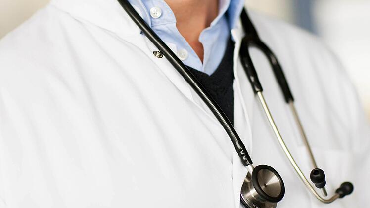 Die Familie eines früheren Chefarztes am Klinikum Bamberg hat jetzt Haftbeschwerde beim Landgericht eingelegt. Symbolbild: Rolf Vennenbernd/dpa