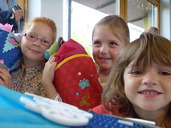 Schulanfang in Thurnau. Fotos: Sonja Adam, Uschi Prawitz, Jennifer Hauser, Bruno Preißinger, Karl Klippel, Katharina Müller-Sanke, Werner Reißaus, Dieter Hübner, Tobias Braunersreuther, Klaus-Peter Wulf, Werner Oetter und Siegfried Sesselmann.