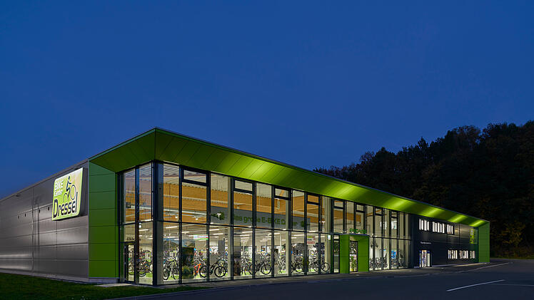 Im Bike Center Dressel findest du alles rund um Radsport, City-, Cross- und Trekkingr&auml;der.