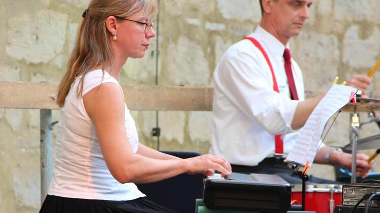 Gastpianistin Silke Krause aus Dresden in der Old Beertown Jazzband. Foto: Katharina Müller-Sanke