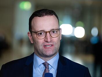 Gesundheitsminister Jens Spahn (CDU) zeigt sich optimistisch im Kampf gegen Krebs. Foto: Bernd von Jutrczenka/dpa