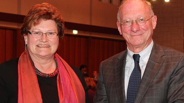 Die SPD-Landtagsabgeordneten Christa Steiger und Franz Maget, Vizepräsident des Landtags, schätzen das Ehrenamt und fordern, bürokratische Hürden abzubauen. Foto: Jan Koch