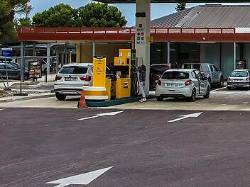 Rastplatz, Rastst&auml;tte, Autohof, Autobahn, Tankstelle