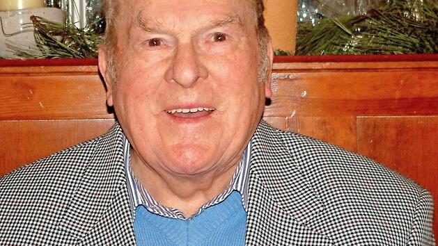 Emil Schurig bei seinem 90. Geburtstag im Jahr 2014. Zum "Internationalen Tag der Pflege" hat er eigene Erinnerungen. Foto: Alfons Beuerlein