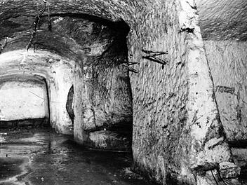 : In den unterirdischen Stollenanlagen ereignete sich 1936 ein tragischer Unglücksfall.  Foto: Stadtarchiv Bamberg