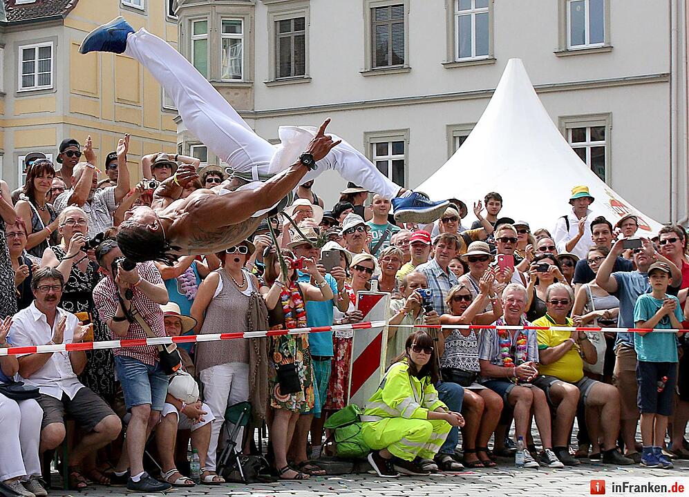 C_0710_Sambaumzug_38