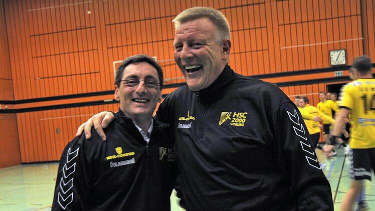 Alte Freunde: Dirk Wahl, Spielervermittler und Norbert Kastner.  Foto: Hagen Lehmann