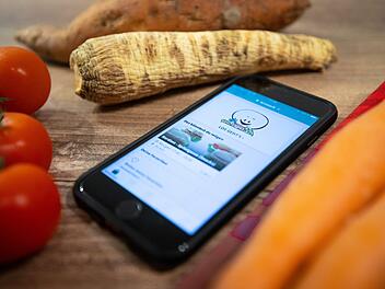 Mit der "Too Good To Go"-App  soll die Verschwendung von Lebensmitteln verringert werden. Foto: Marian Hamacher