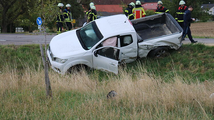 Zwei Verletzte und 40.000 Euro Schaden bei Unfall bei Nordheim