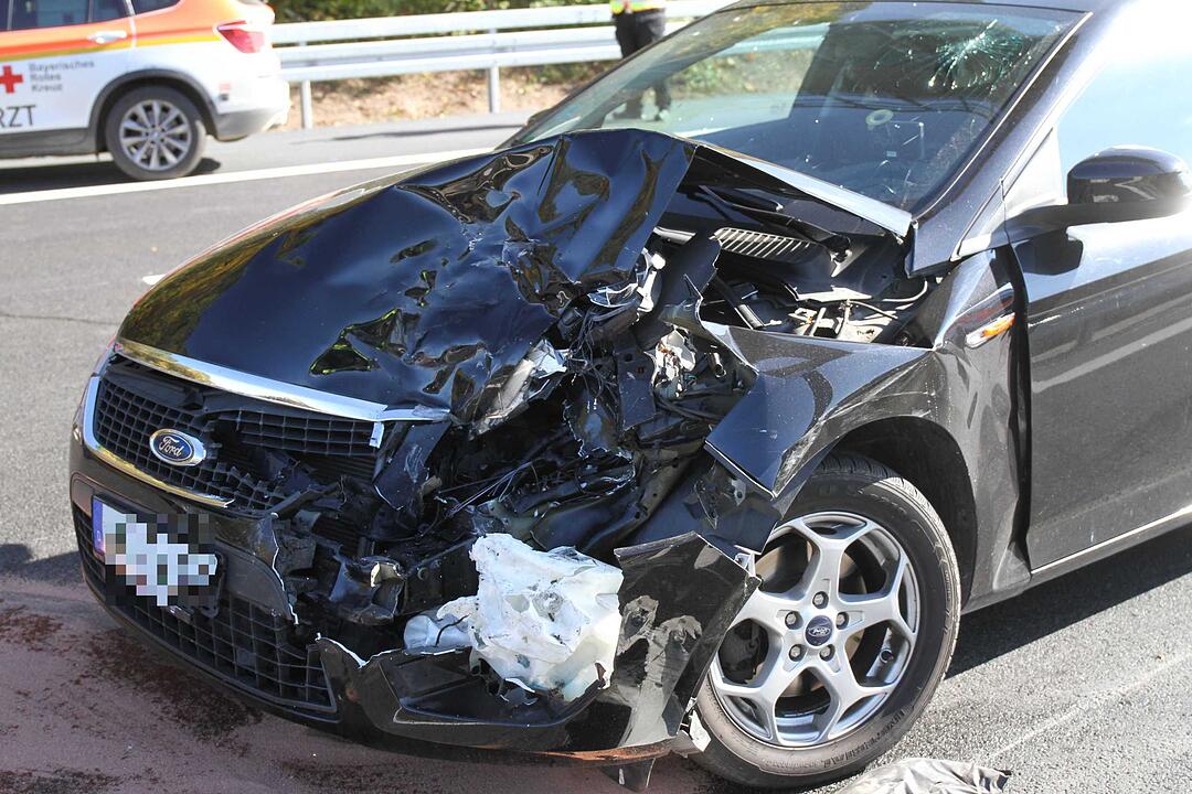 Schlimme Unfallserie auf der A9: Drei Personen schweben in akuter Lebensgefahr