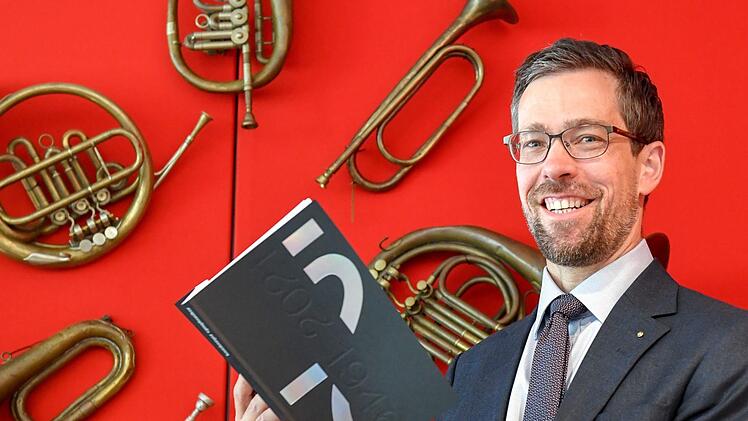 Orchesterintendant Rudolf Marcus Axt präsentiert das  Jubiläumsprogramm  der Bamberger Symphoniker. Foto: Ronald Rinklef