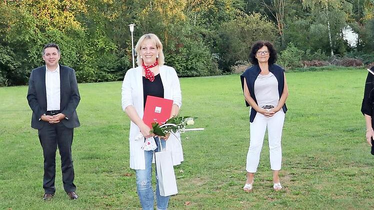 Ehrungen beim SPD-Ortsverein (von links): Stellvertretender Kreisvorsitzender Christoph Franke, Reiner Brückner, Carsten Höllein, Simone Barton, Sabine König, Angela Koch-Klemczak sowie die beiden stellvertretenden Ortsvereinsvorsitzenden Michel Butz und Joachim Hassel Foto: Alexandra Kemnitzer