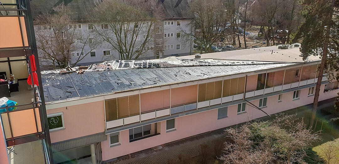 Erste Sturmschäden in Franken