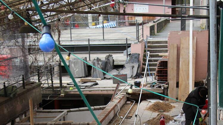 In den Entlas-Keller  werden derzeit Lagertanks für das neue Bier eingebaut. Eine eigene "Entlas-Bräu" scheiterte bisher an der Stadtverwaltung. Foto: Christian Bauriedel