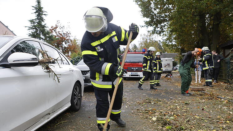 Zirndorf: Orkan "Ignatz" hinterlässt schwere Schäden