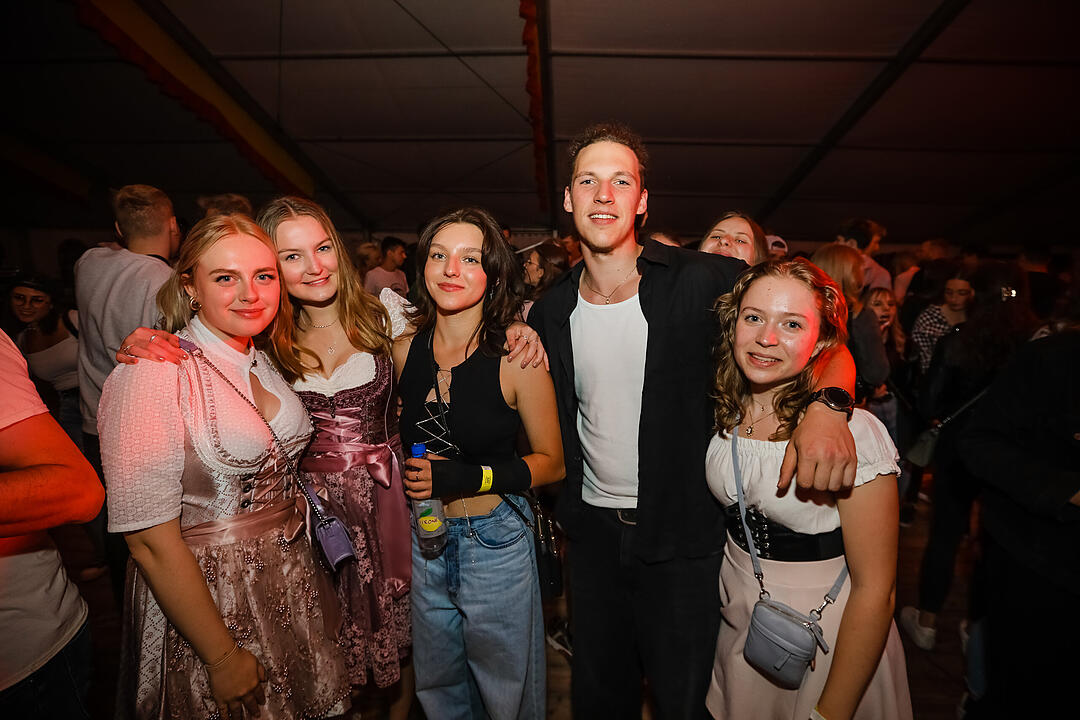 Weinfest Opening Party mit DJ Matze und Franky