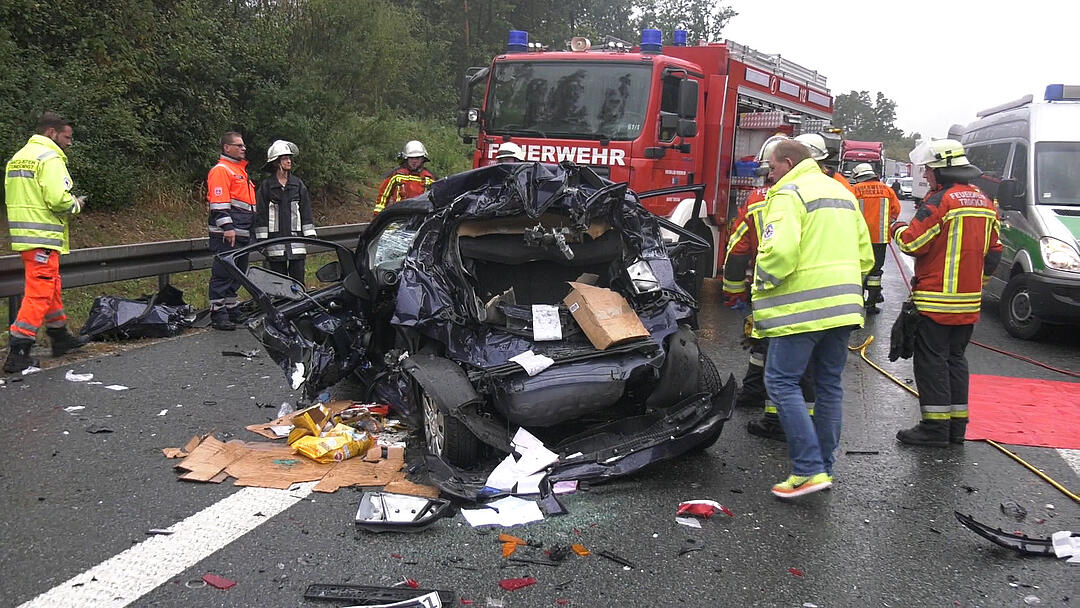 Schwerer Unfall nach Starkregen auf A9 bei Bayreuth