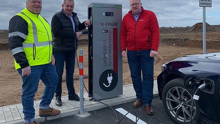 Unterpleichfeld: Ladestation für E-Autos installiert - mit Ökostrom