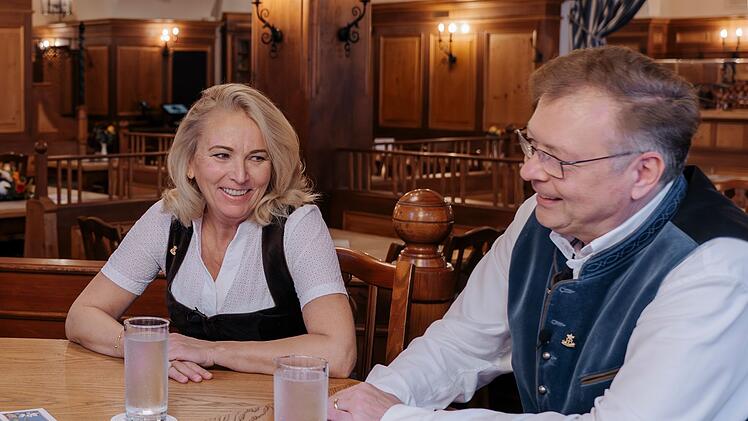 Barbara und Wolfgang Sperger betreiben als Hofbr&auml;uhaus-Wirtsleute eine der renommiertesten Gastst&auml;tten der Welt.