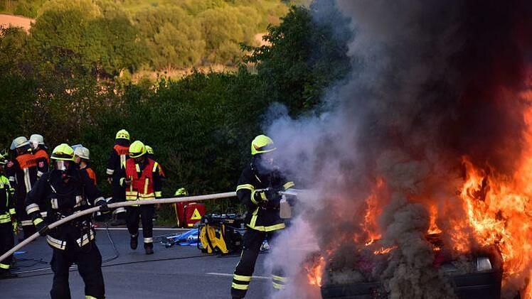 &Uuml;bung der N&uuml;dlinger Feuerwehr in den sogenannten Serpentinen. Mit dabei: Die Wehren aus Haard und Aschach. Steffen H&uuml;mmler